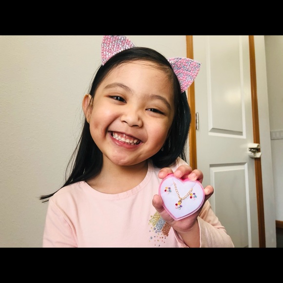 Flowers with Pearl Jewelry Set - Picture 5 of 5